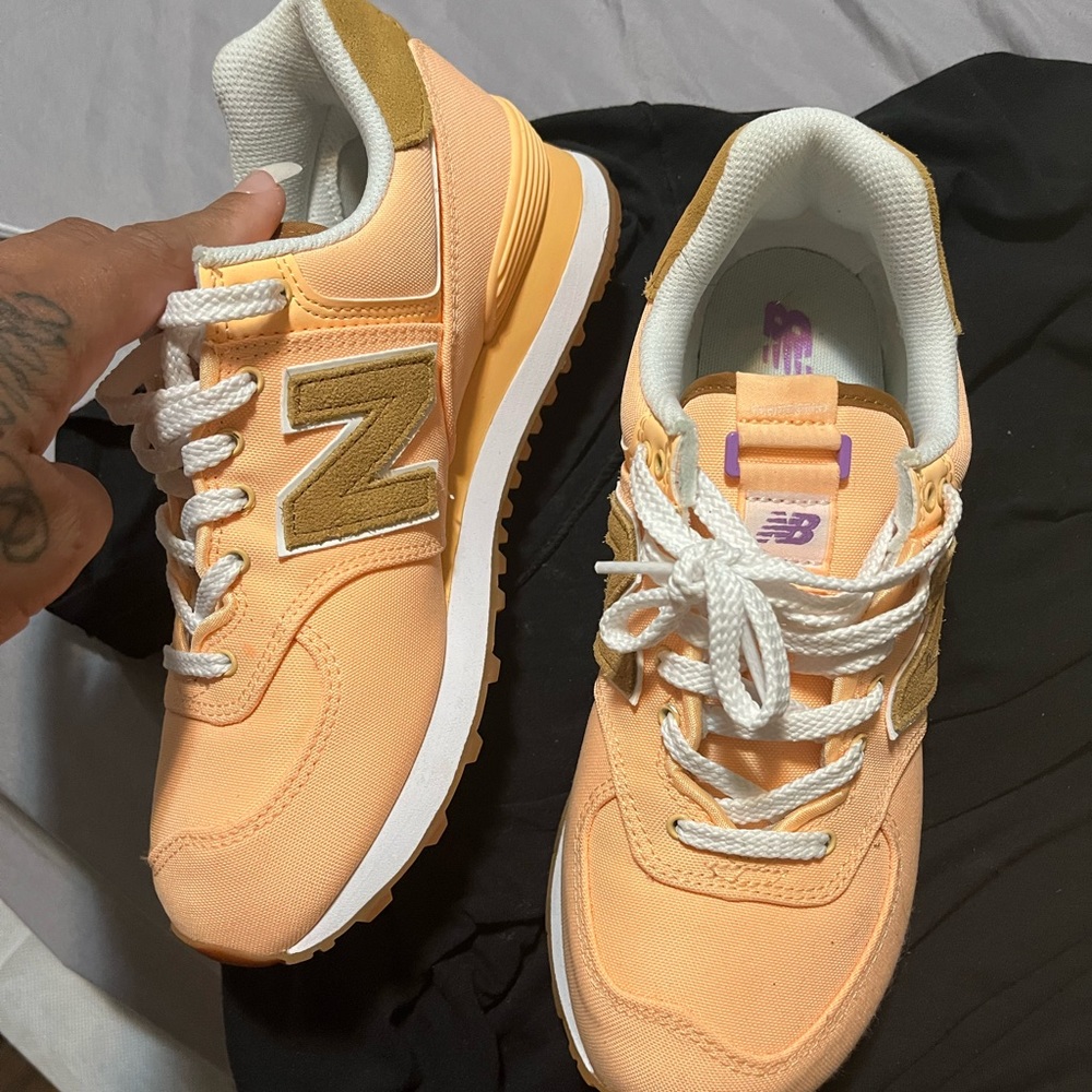 New balance shoes size 8.5